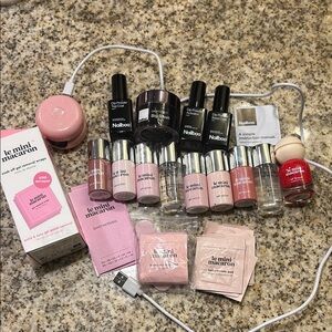 Le Mini Macaron and Nail Boo Gel/Powder Nail Kit